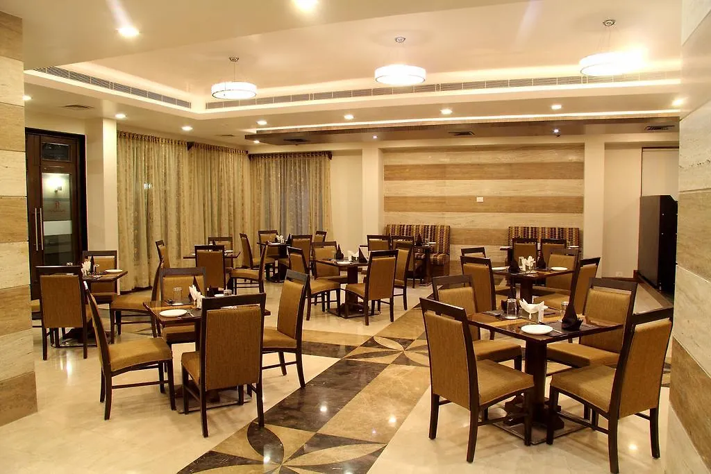 Amantra Comfort Hotel Udaipur 3*,